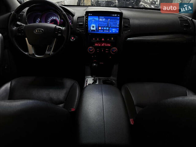Белый Киа Соренто, объемом двигателя 2.2 л и пробегом 178 тыс. км за 14999 $, фото 13 на Automoto.ua