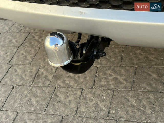 Білий Кіа Соренто, об'ємом двигуна 2.2 л та пробігом 229 тис. км за 14550 $, фото 77 на Automoto.ua
