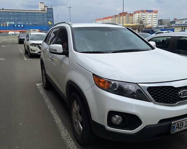 Белый Киа Соренто, объемом двигателя 2.2 л и пробегом 290 тыс. км за 10300 $, фото 5 на Automoto.ua