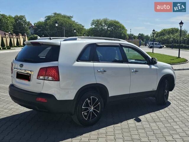 Білий Кіа Соренто, об'ємом двигуна 2.2 л та пробігом 189 тис. км за 15900 $, фото 3 на Automoto.ua