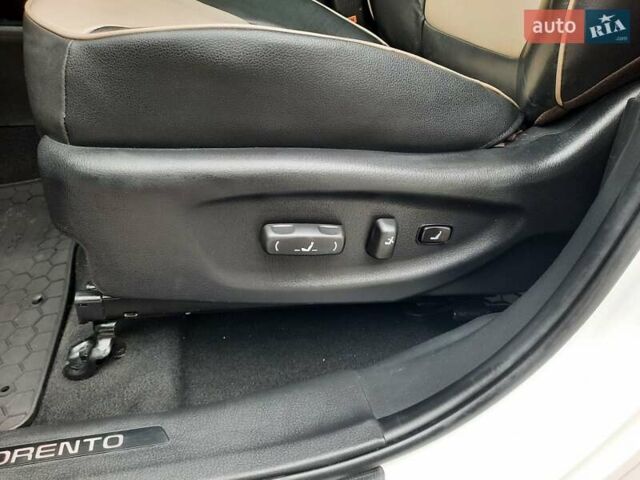 Белый Киа Соренто, объемом двигателя 2.2 л и пробегом 218 тыс. км за 14300 $, фото 41 на Automoto.ua