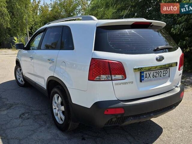 Белый Киа Соренто, объемом двигателя 2.2 л и пробегом 227 тыс. км за 14000 $, фото 1 на Automoto.ua