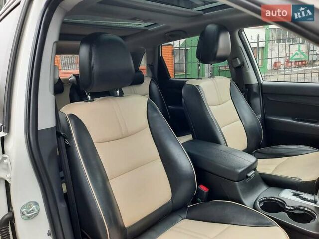 Белый Киа Соренто, объемом двигателя 2.2 л и пробегом 218 тыс. км за 14300 $, фото 127 на Automoto.ua
