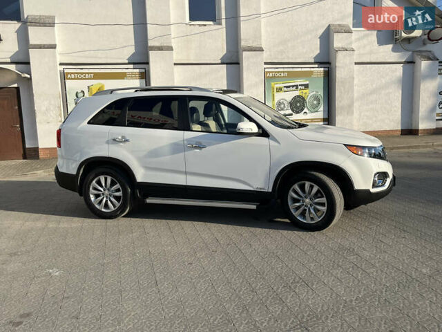 Білий Кіа Соренто, об'ємом двигуна 2.2 л та пробігом 229 тис. км за 14550 $, фото 23 на Automoto.ua