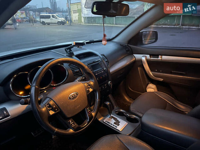 Білий Кіа Соренто, об'ємом двигуна 2.2 л та пробігом 200 тис. км за 13500 $, фото 48 на Automoto.ua