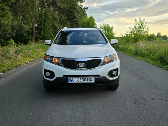 Белый Киа Соренто, объемом двигателя 2.4 л и пробегом 205 тыс. км за 11500 $, фото 5 на Automoto.ua
