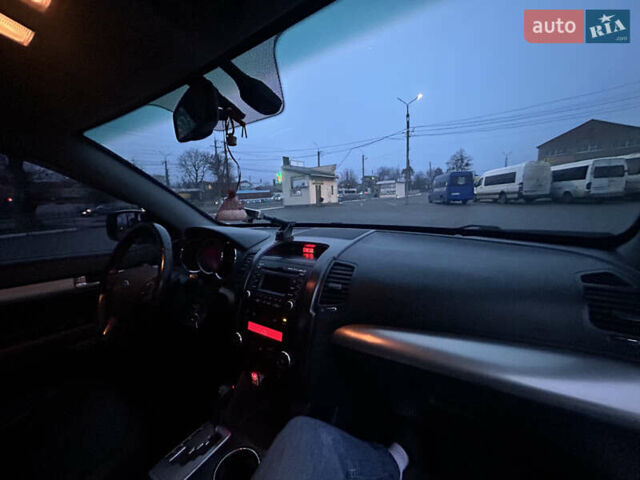 Білий Кіа Соренто, об'ємом двигуна 2.2 л та пробігом 200 тис. км за 13500 $, фото 27 на Automoto.ua