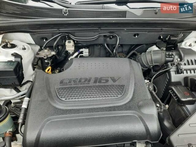 Белый Киа Соренто, объемом двигателя 2.2 л и пробегом 218 тыс. км за 14300 $, фото 134 на Automoto.ua