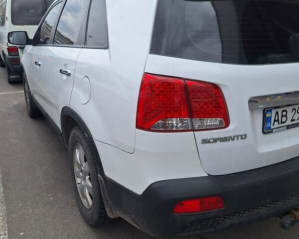 Белый Киа Соренто, объемом двигателя 2.2 л и пробегом 290 тыс. км за 10300 $, фото 4 на Automoto.ua