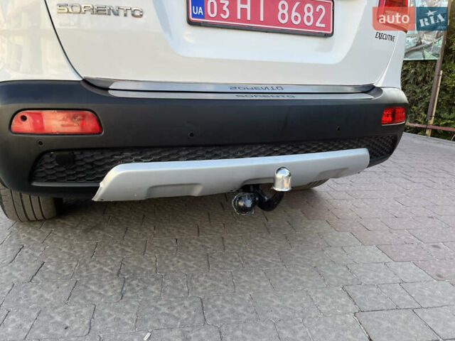 Білий Кіа Соренто, об'ємом двигуна 2.2 л та пробігом 229 тис. км за 14550 $, фото 69 на Automoto.ua