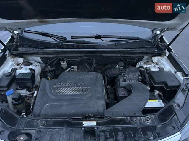 Білий Кіа Соренто, об'ємом двигуна 2.2 л та пробігом 200 тис. км за 13500 $, фото 16 на Automoto.ua