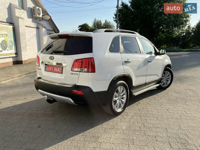 Білий Кіа Соренто, об'ємом двигуна 2.2 л та пробігом 229 тис. км за 14550 $, фото 27 на Automoto.ua