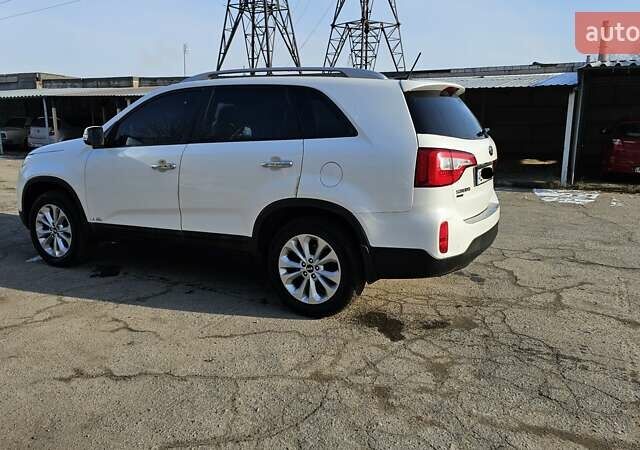 Белый Киа Соренто, объемом двигателя 2.2 л и пробегом 215 тыс. км за 16800 $, фото 10 на Automoto.ua