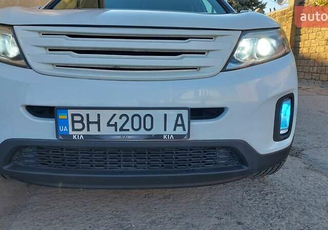 Белый Киа Соренто, объемом двигателя 2.35 л и пробегом 165 тыс. км за 10000 $, фото 25 на Automoto.ua