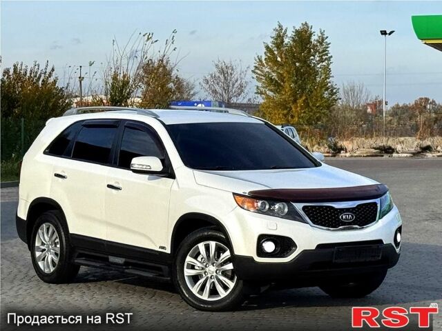 Белый Киа Соренто, объемом двигателя 2.2 л и пробегом 112 тыс. км за 16500 $, фото 2 на Automoto.ua
