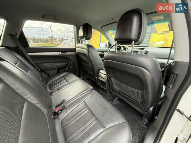 Белый Киа Соренто, объемом двигателя 2.2 л и пробегом 234 тыс. км за 14800 $, фото 30 на Automoto.ua
