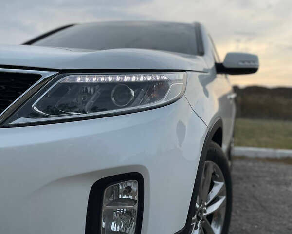 Белый Киа Соренто, объемом двигателя 2 л и пробегом 201 тыс. км за 16500 $, фото 22 на Automoto.ua