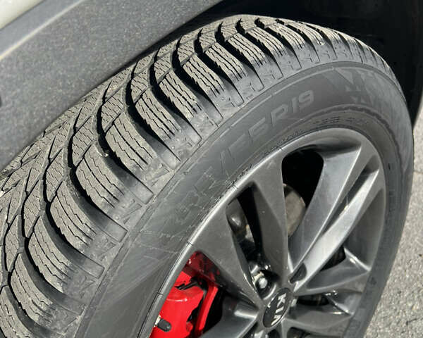 Киа Соренто 2013 в Барановке на Automoto.ua Белый Киа Соренто, объемом двигателя 2 л и пробегом 232 тыс. км за 21000 $, фото 7 на Automoto.ua