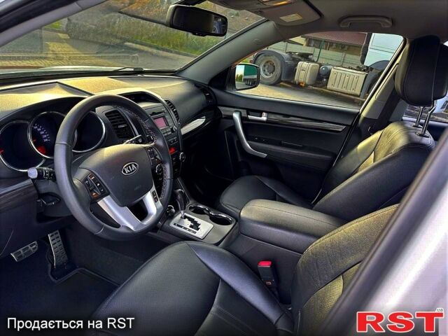 Белый Киа Соренто, объемом двигателя 2.2 л и пробегом 112 тыс. км за 16500 $, фото 6 на Automoto.ua