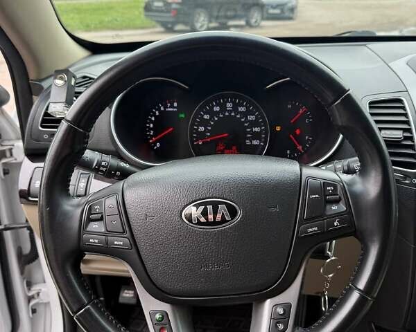 Киа Соренто 2013 в Харькове на Automoto.ua Белый Киа Соренто, объемом двигателя 2.36 л и пробегом 154 тыс. км за 11700 $, фото 26 на Automoto.ua