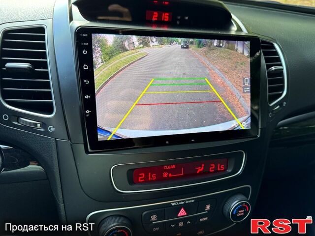 Белый Киа Соренто, объемом двигателя 2 л и пробегом 216 тыс. км за 15750 $, фото 2 на Automoto.ua