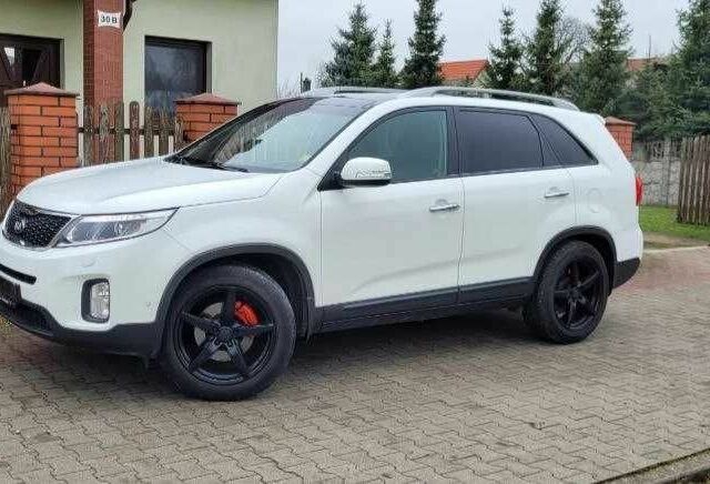 Белый Киа Соренто, объемом двигателя 2.2 л и пробегом 178 тыс. км за 9000 $, фото 8 на Automoto.ua