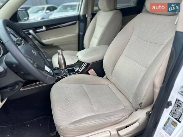 Белый Киа Соренто, объемом двигателя 2.4 л и пробегом 203 тыс. км за 10340 $, фото 16 на Automoto.ua