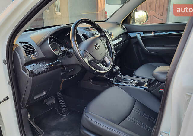 Белый Киа Соренто, объемом двигателя 2.2 л и пробегом 205 тыс. км за 16199 $, фото 22 на Automoto.ua