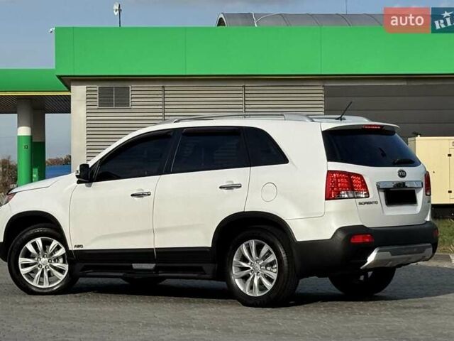 Белый Киа Соренто, объемом двигателя 2.2 л и пробегом 112 тыс. км за 16500 $, фото 1 на Automoto.ua