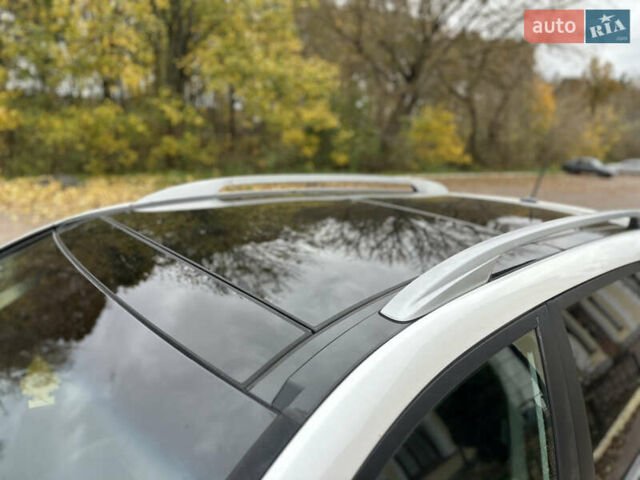 Киа Соренто 2013 в Радивилове на Automoto.ua Белый Киа Соренто, объемом двигателя 2.2 л и пробегом 228 тыс. км за 15700 $, фото 13 на Automoto.ua