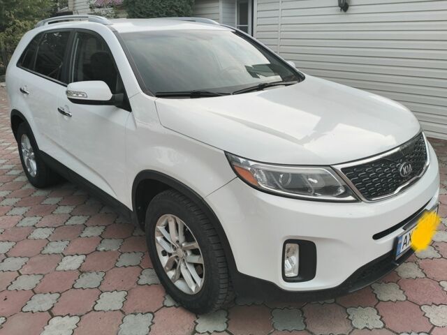 Белый Киа Соренто, объемом двигателя 2.4 л и пробегом 146 тыс. км за 11500 $, фото 4 на Automoto.ua