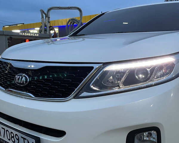 Белый Киа Соренто, объемом двигателя 2 л и пробегом 201 тыс. км за 16500 $, фото 11 на Automoto.ua