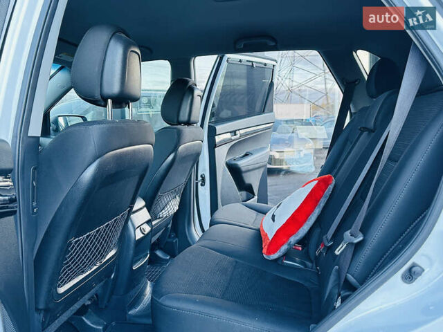 Белый Киа Соренто, объемом двигателя 2.4 л и пробегом 146 тыс. км за 12200 $, фото 18 на Automoto.ua