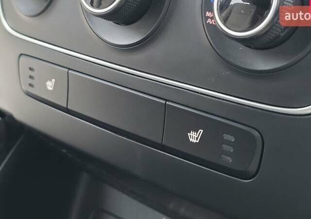 Білий Кіа Соренто, об'ємом двигуна 2.36 л та пробігом 160 тис. км за 11000 $, фото 14 на Automoto.ua