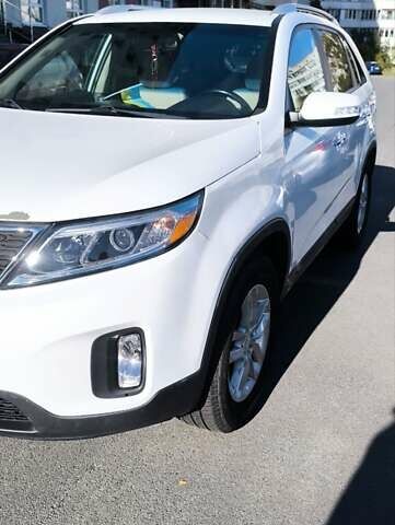 Білий Кіа Соренто, об'ємом двигуна 2.36 л та пробігом 232 тис. км за 10900 $, фото 2 на Automoto.ua