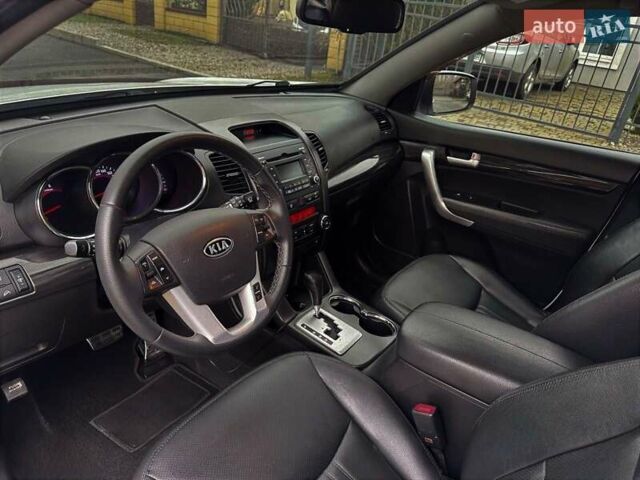 Білий Кіа Соренто, об'ємом двигуна 2.2 л та пробігом 117 тис. км за 15900 $, фото 5 на Automoto.ua