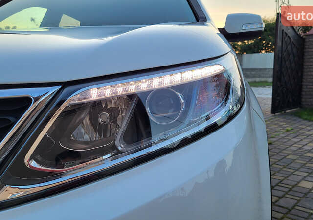 Белый Киа Соренто, объемом двигателя 2.2 л и пробегом 205 тыс. км за 16199 $, фото 4 на Automoto.ua