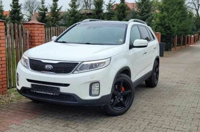 Белый Киа Соренто, объемом двигателя 2.2 л и пробегом 178 тыс. км за 9000 $, фото 1 на Automoto.ua