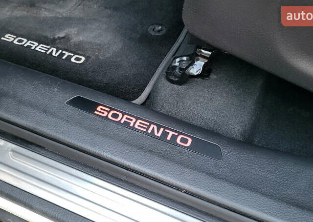 Белый Киа Соренто, объемом двигателя 2.2 л и пробегом 205 тыс. км за 16199 $, фото 24 на Automoto.ua