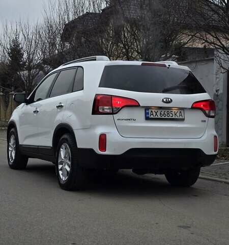 Білий Кіа Соренто, об'ємом двигуна 2.36 л та пробігом 160 тис. км за 11000 $, фото 6 на Automoto.ua
