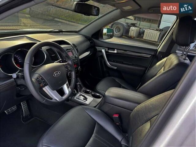 Белый Киа Соренто, объемом двигателя 2.2 л и пробегом 112 тыс. км за 16500 $, фото 9 на Automoto.ua