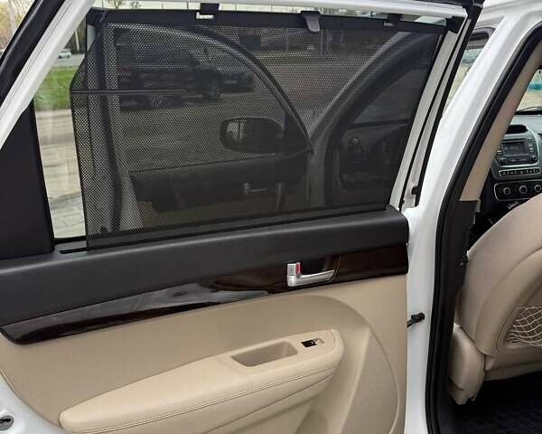 Киа Соренто 2013 в Харькове на Automoto.ua Белый Киа Соренто, объемом двигателя 2.36 л и пробегом 154 тыс. км за 11700 $, фото 15 на Automoto.ua