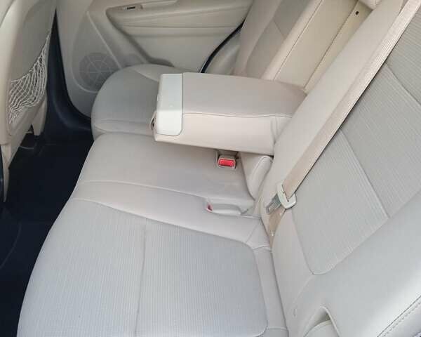 Белый Киа Соренто, объемом двигателя 2.4 л и пробегом 201 тыс. км за 10400 $, фото 27 на Automoto.ua