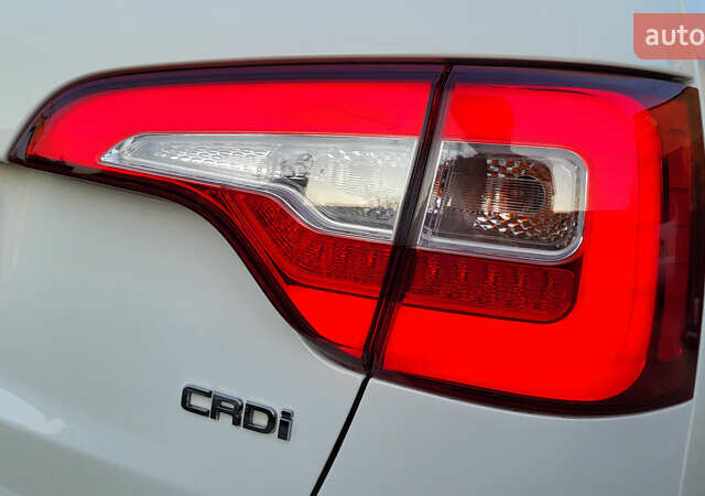 Белый Киа Соренто, объемом двигателя 2.2 л и пробегом 205 тыс. км за 16199 $, фото 20 на Automoto.ua