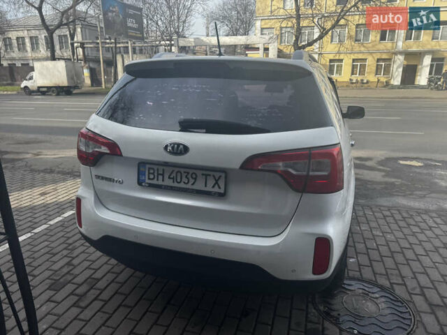 Белый Киа Соренто, объемом двигателя 2 л и пробегом 194 тыс. км за 15500 $, фото 4 на Automoto.ua