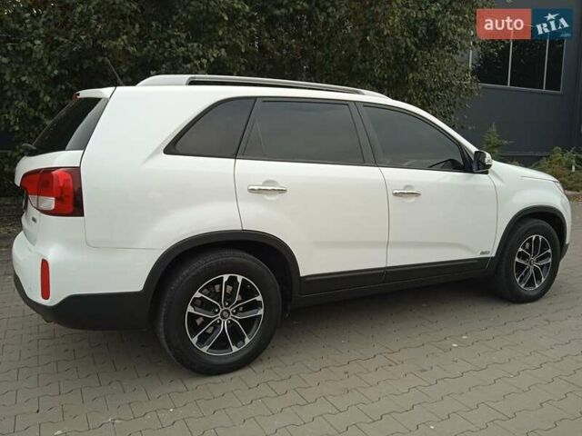 Белый Киа Соренто, объемом двигателя 2.4 л и пробегом 116 тыс. км за 11200 $, фото 4 на Automoto.ua