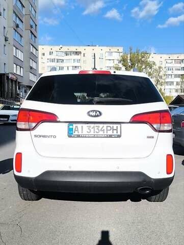 Белый Киа Соренто, объемом двигателя 2.4 л и пробегом 232 тыс. км за 10999 $, фото 4 на Automoto.ua
