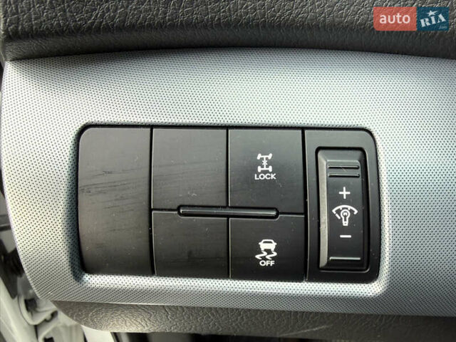 Белый Киа Соренто, объемом двигателя 2.2 л и пробегом 234 тыс. км за 14800 $, фото 46 на Automoto.ua