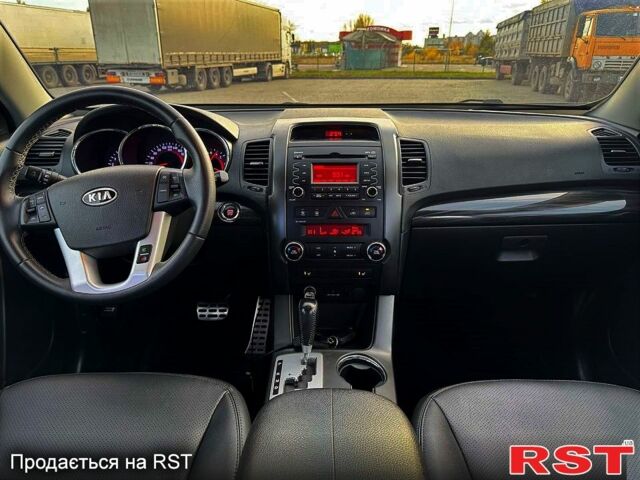 Белый Киа Соренто, объемом двигателя 2.2 л и пробегом 112 тыс. км за 16500 $, фото 5 на Automoto.ua