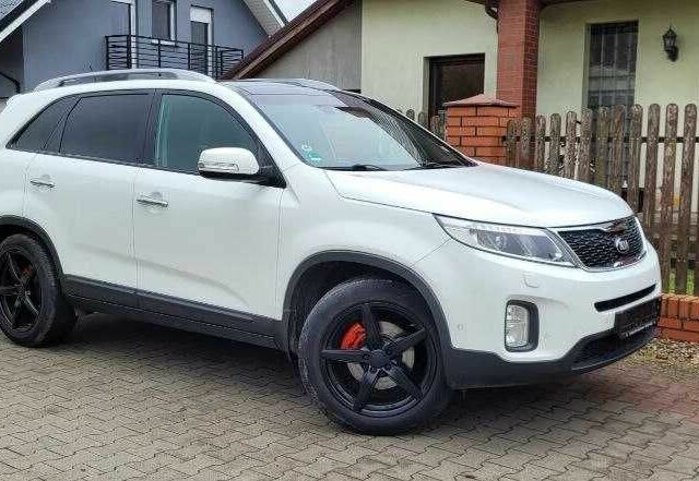 Белый Киа Соренто, объемом двигателя 2.2 л и пробегом 178 тыс. км за 9000 $, фото 2 на Automoto.ua